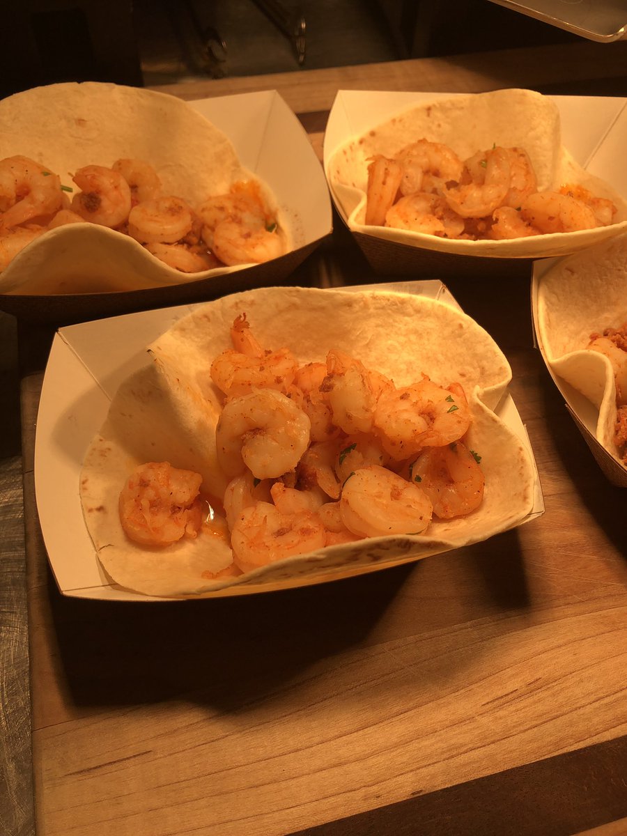 MaraLiegh's tweet photo. @AHTDistributor #AHTDFall Meeting Welcome Reception offers food with International flavour! #membershipmatters https://t.co/QosjRkYRBU