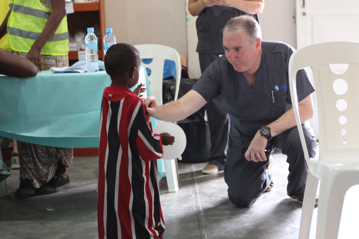CMI_missions's tweet photo. During our second week in #Mozambique, the Lord is continuing to work through us as we provide ophthalmologic and dental care to local residents. #medicalcare #pediatrics #pediatrician #prayer https://t.co/P0FjdaRikt