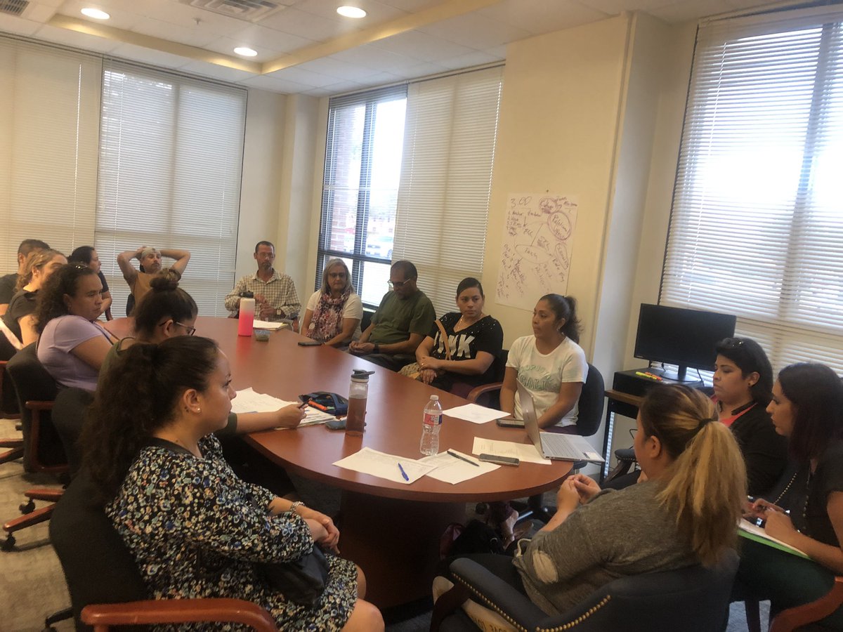 Vsan22Victoria's tweet photo. ECHS Booster Club Going Strong! Planning our next fundraising ideas and “College for All Carnival”.Stay tuned for more information about ECHS,P-Tech,and the many programs we offer at SGHS! #bestparents @PrincipalEwing @SuzieBallester @sgechs @SGHS_Colonels @gisdmagnets @gisdnews https://t.co/YT0tcx3JKP