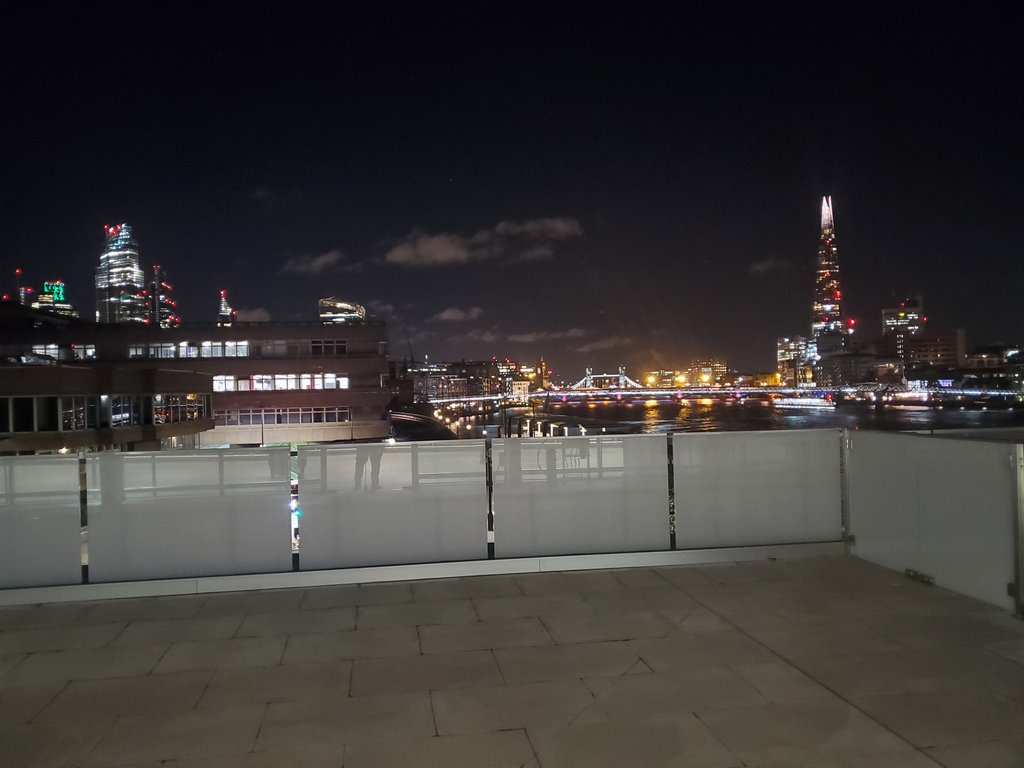 NoahBrasos's tweet photo. Heading back to the telly had a blast London till the next time the bears come ๐โ๏ธ#beautifulskyline https://t.co/LizSdXeCjC