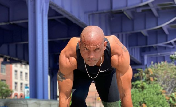 ShaunT's tweet photo. Finishing the Year Strong #ShaunTLife https://t.co/zl4k8fTJMh https://t.co/RfaitrRYnb