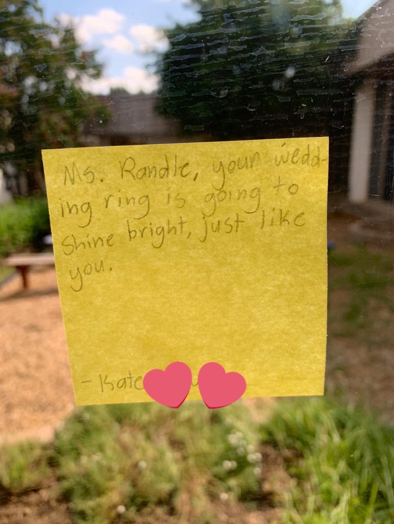 DES_Delgado's tweet photo. These kids!!! I couldn’t help but snap a couple from current and past students... such small words just warm my heart! Here are some precious ones... #DESisBEST #positivepostitnotes https://t.co/SjsvYFjiH8