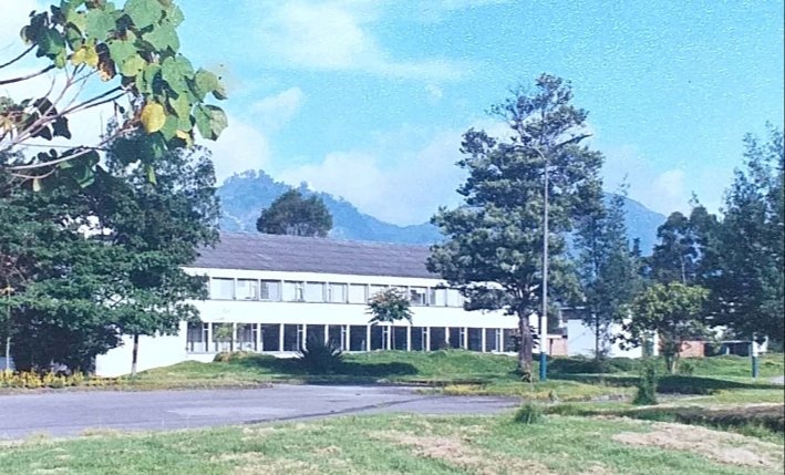 ICNUNAL's tweet photo. #Cumpleaños83ICN
El Instituto de Ciencias Naturales de la Universidad Nacional de Colombia fue creado el 30 de octubre de 1936 por el padre Enrique Pérez Arbeláez, como departamento de botánica, con el fin de albergar el herbario de José Jerónimo Triana. https://t.co/Nx9fW7Qm6R