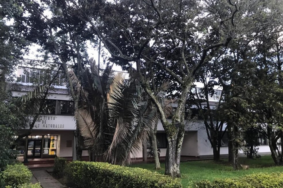 ICNUNAL's tweet photo. #Cumpleaños83ICN
El Instituto de Ciencias Naturales de la Universidad Nacional de Colombia fue creado el 30 de octubre de 1936 por el padre Enrique Pérez Arbeláez, como departamento de botánica, con el fin de albergar el herbario de José Jerónimo Triana. https://t.co/Nx9fW7Qm6R