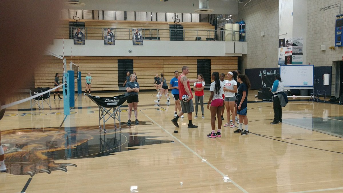 girls2coach4 tweet media