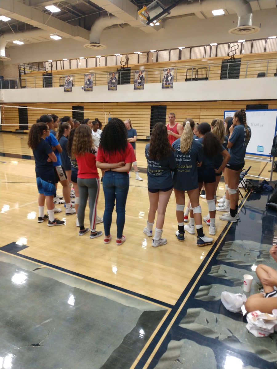 girls2coach4 tweet media