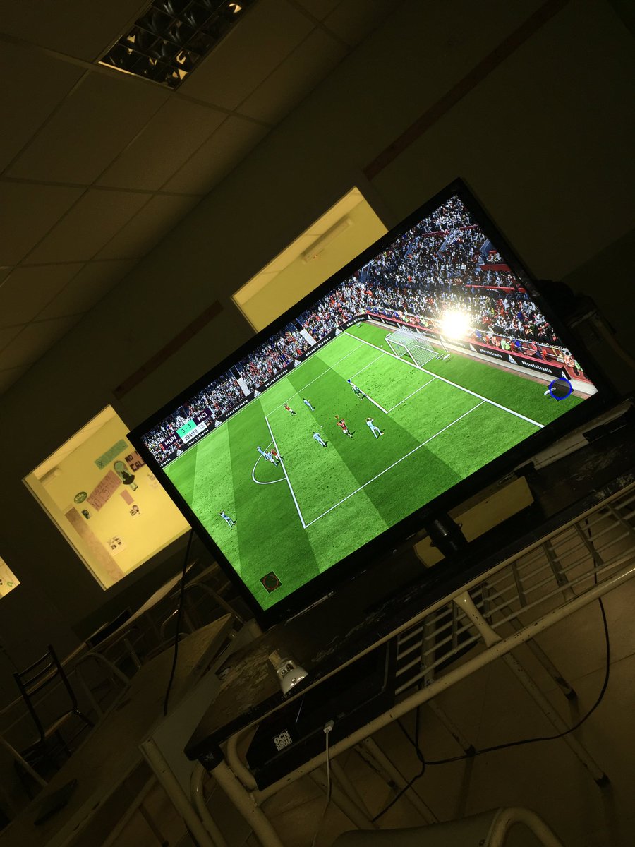 Salieron esos fifas en la escuela