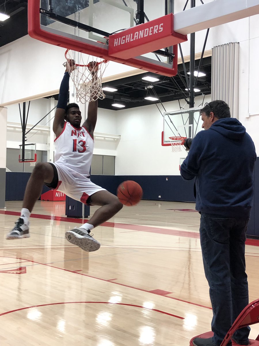 NJITHoops's tweet photo. Media Day: ✅
🔥🔥: Coming 🔜❗️
#Sacrifice | #RollTech⚔️ https://t.co/It5ZRs3UGa