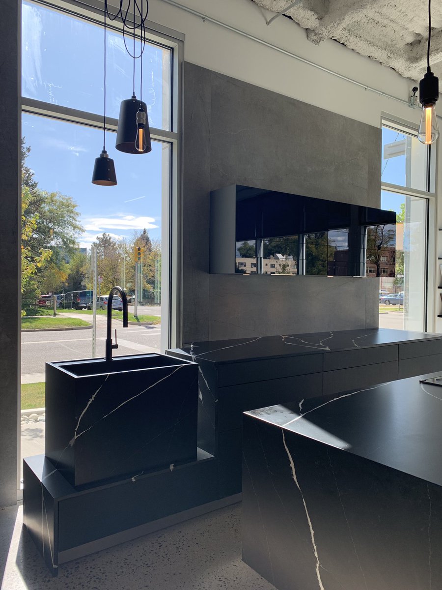 BauTeam45's tweet photo. Beautiful BT45 kitchen at @ChrisShowroom with @Silestone countertops #bt45 #bt45kitchen #modernkitchen #kitchen #furniture #customsink #luxurykitchen #interiordesign #lifestyle #cool #modernhome #denver https://t.co/Cm1eCiLaPk