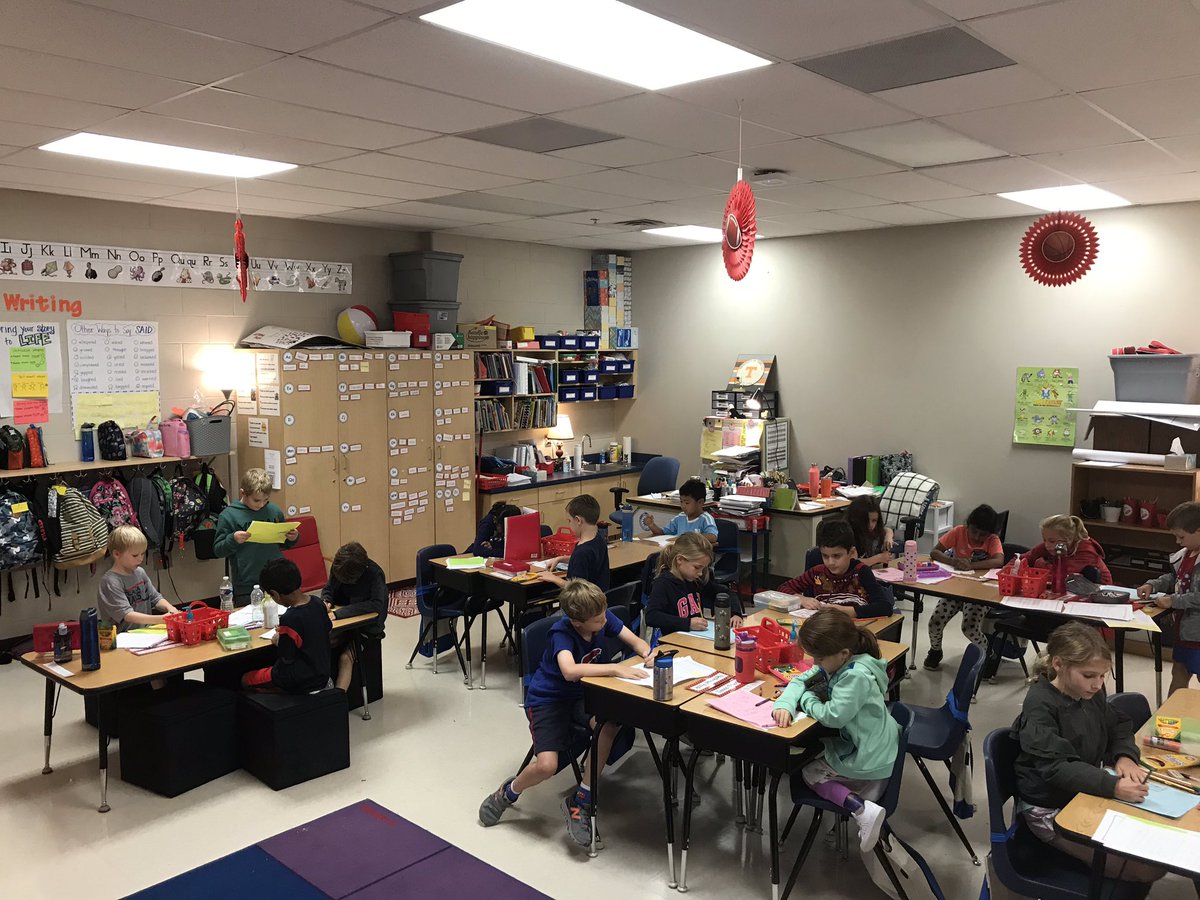 SBethPen's tweet photo. You know it’s a great day when it’s time for recess, but everyone wants to finish publishing their writing!#EastSideEaglepride https://t.co/G1ev1zz1Kz