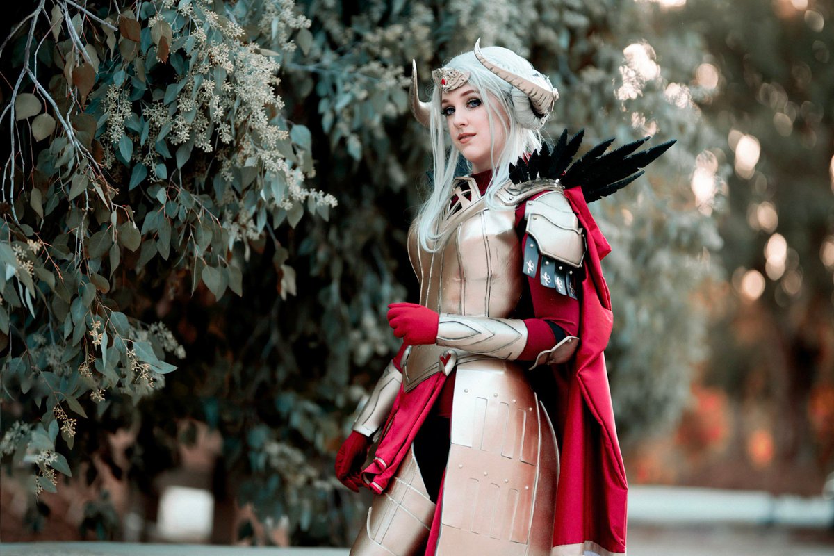 This set of <a href="/reagankathryn_/">Reagan Kathryn</a> as Edelgard is the motivation I need to finish Fire Emblem Three Houses. My Nintendo switch needs more love, I just need to find time.