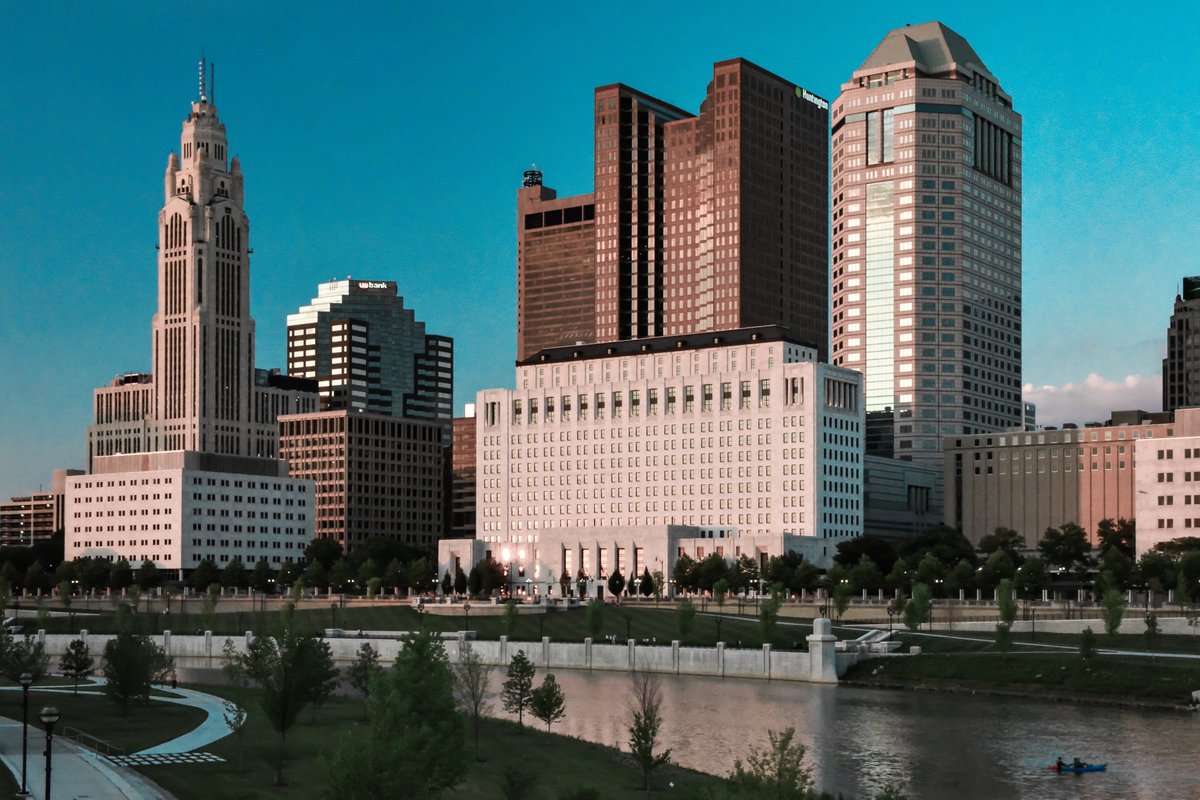 oneamericaworks's tweet photo. Join tech leaders in #ColumbusOH for their @comSpark_tech Central Ohio event on November 12th! Here, they will recognize Tech Power Players, Women in Tech, host breakout sessions, & have 40+ C-Suite tech leaders speaking. #MidwestTech #OneAmericaWorks
https://t.co/saRKWM2klL https://t.co/dltqPrDDt3