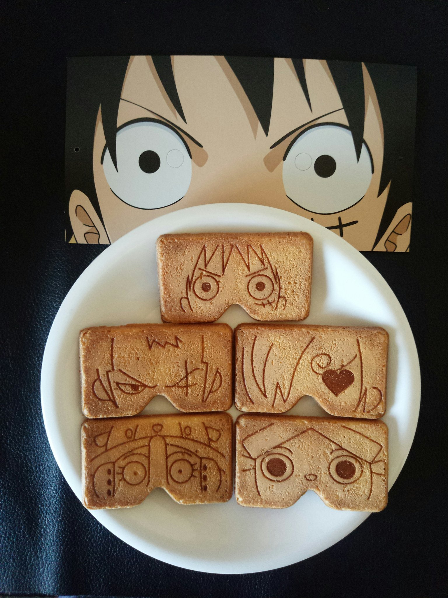 One Piece World Kumamoto Japan 福岡のスタンピード版ニ 加煎餅をやっと食しました 全10種あるらしいですが今回はこの5種 This Is A Stamped Ver Of Fukuoka S Niwakasenpei Illust Is Cute With Sweet Baked ワンピース 尾田栄一郎 Onepiece