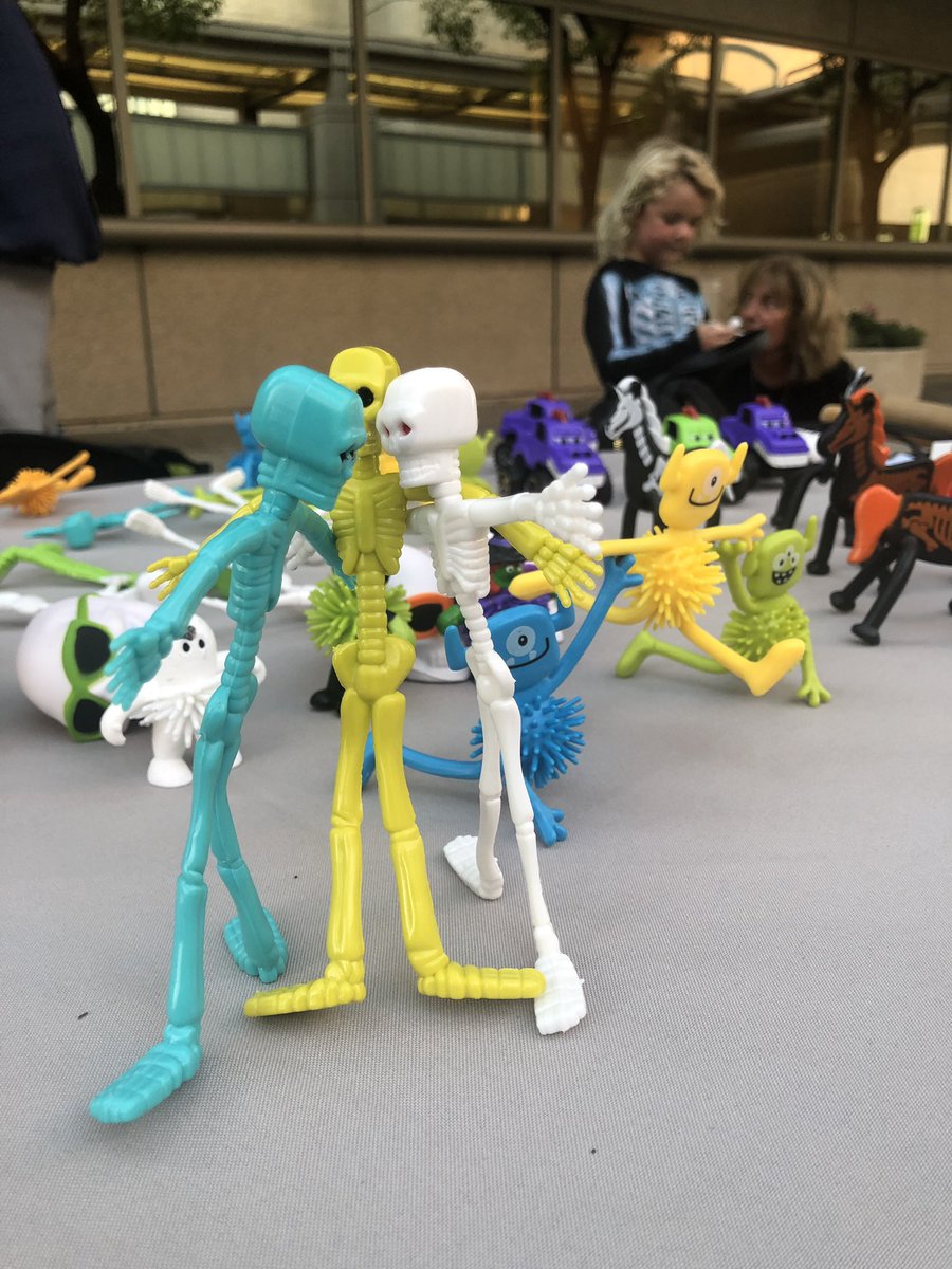 KPRiverside's tweet photo. We even had a few costume kids tonight for our #100MikeClub Thrive Path meet up. #kptogether https://t.co/m2WiudhYwt