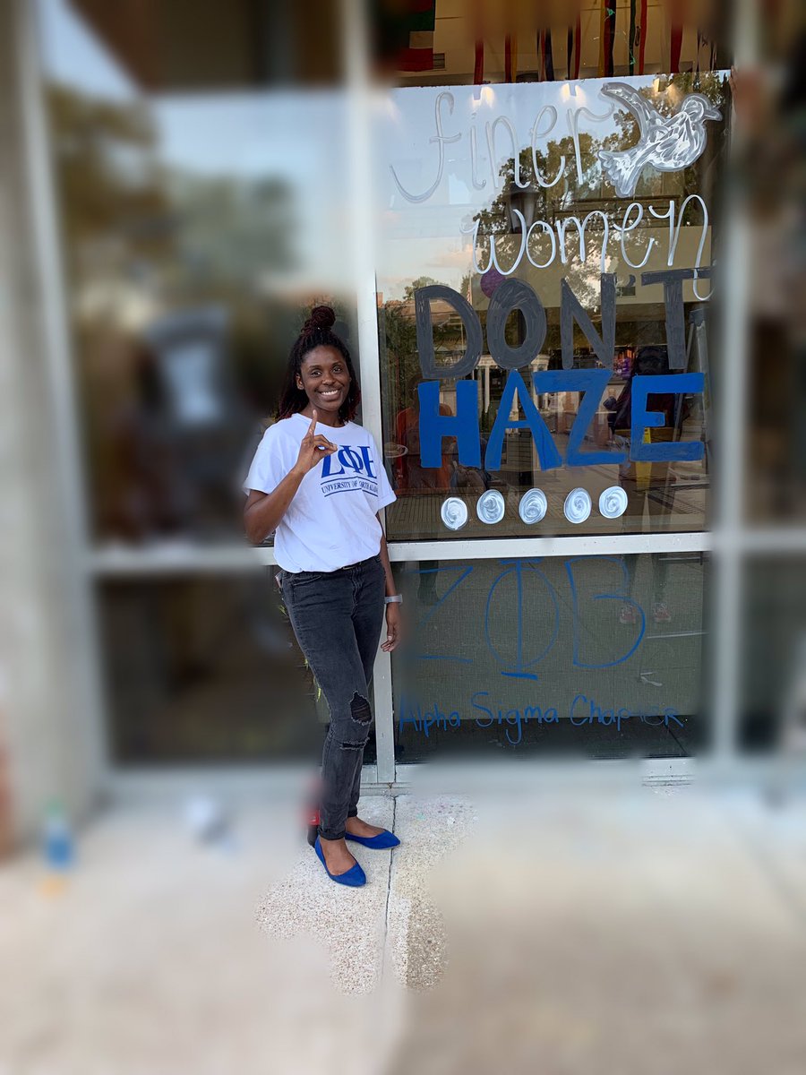 AlphaSigmaZetas's tweet image. The ladies of Alpha Sigma participated in the UNA NPHC Hazing Prevention Week Window Painting Contest. #FWDH