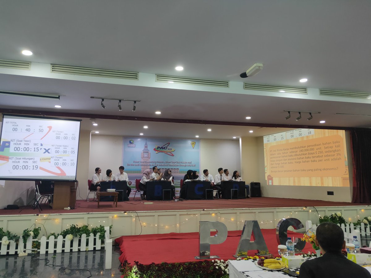 HIMA_PACXXII's tweet photo. [PAC DAY 3]

Saat ini sedang berlangsung babak Rush in Time https://t.co/HAJn2RgOkH