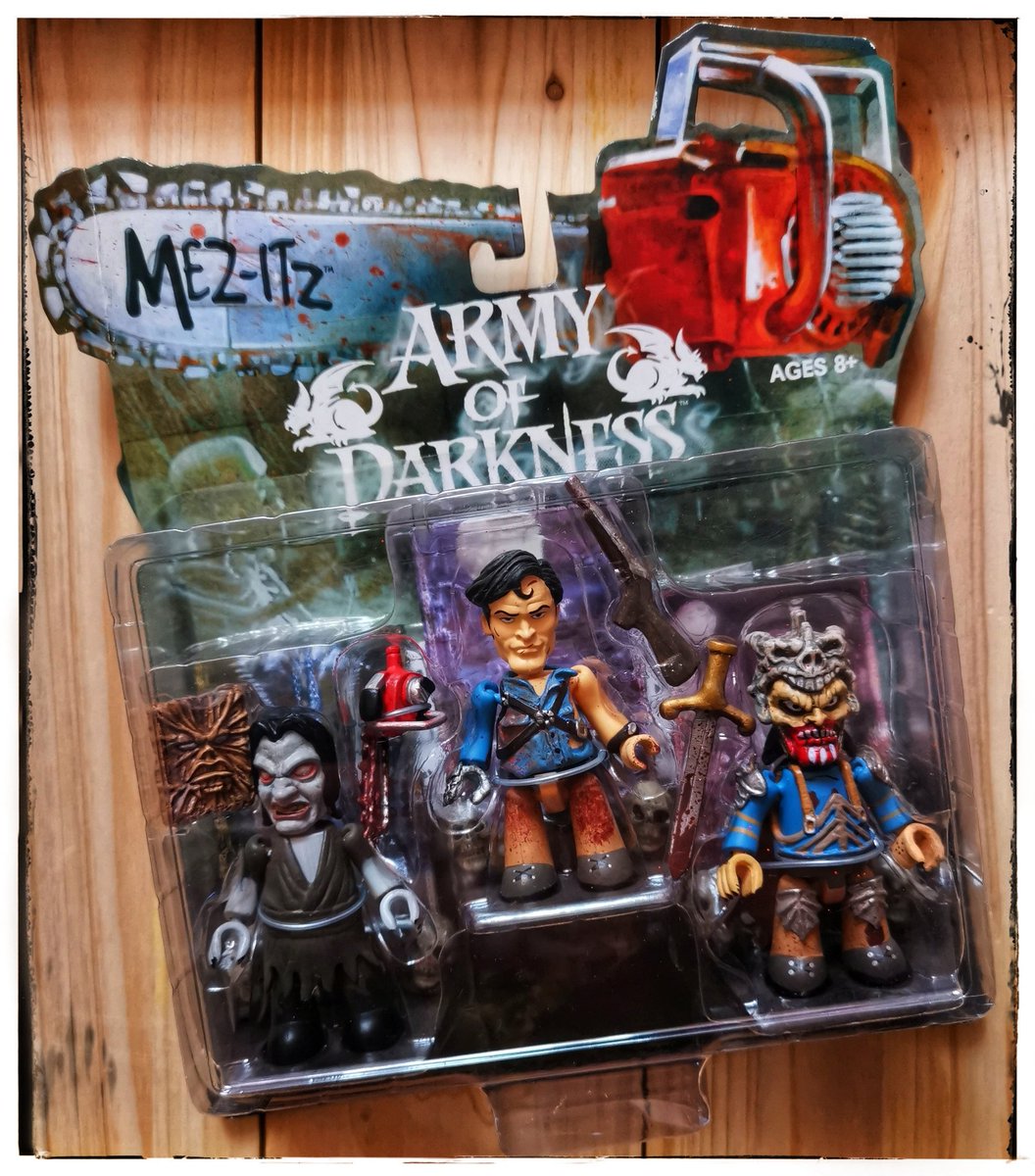 GazTidey's tweet photo. "Gimme some sugar, baby!" Pop Culture Schlock gets medieval on your ass today with this unopened set of Army Of Darkness Mez-Itz vinyl mini-figures from Mezco #31daysofhalloween #31daysofhorror #armyofdarkness #ashvsevildead #toycollector #toycollection #mintoncard #horrortoys https://t.co/8mkaYac3Oq