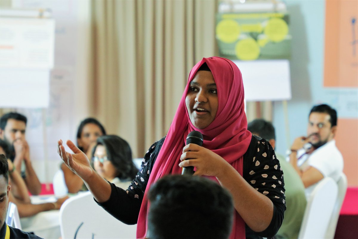 UNDPSriLanka's tweet photo. We're on Day 4 of the second #HackDev Social Innovation Camp in #Jaffna, #SriLanka and the 70 young people here are working hard๐ชon their concept ๐กfor an #inno4dev solution. https://t.co/ceXOBUgi1G