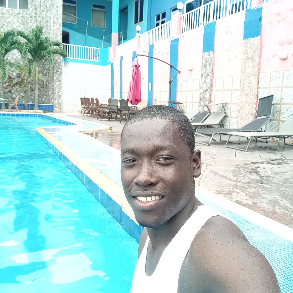foster_owusu_'s tweet photo. *APPRECIATION APPRECIATION*

Gratitude is the memory of the Heart, Thank you to my Priceless family and beautiful friends. Your thoughtful birthday wishes are simply a reminder of how wonderfully blessed I am,  it was a perfect and a memorable day. 

*FOSTER OWUSU* https://t.co/mAE44ji5xr