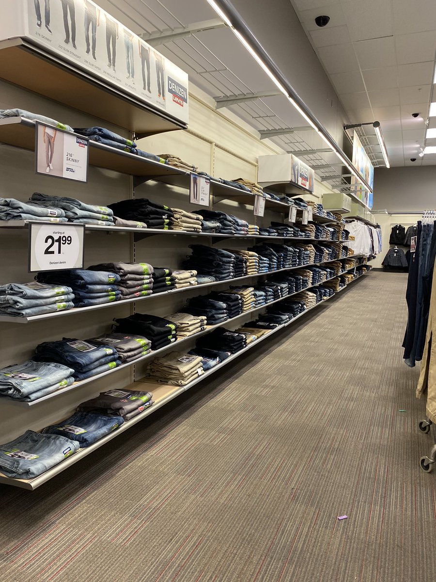 Hector2472SEL's tweet photo. Take a look at these zone’s. #2472 closing team is doing work. #inventoryready #bringonQ4 @salamlazkani @boilerBRIN @henke_ashley https://t.co/f3jImOVQMX