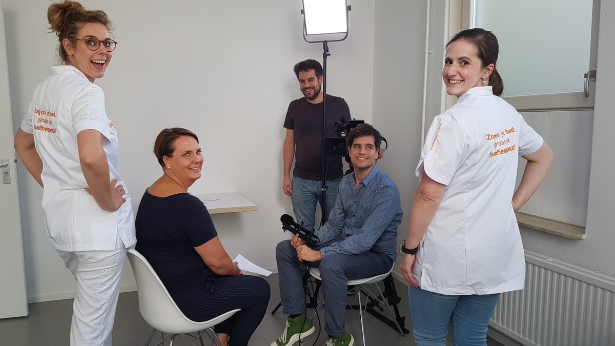 Het is Week van de Huidtherapie. De Nederlandse Vereniging van Huidtherapeuten publiceert deze week een reeks interessante video's over de verschillende behandelmogelijkheden. Mét Proforto powered zorgjassen in de bijrol ;) Alle huidtherapeuten een leerzame week gewenst!