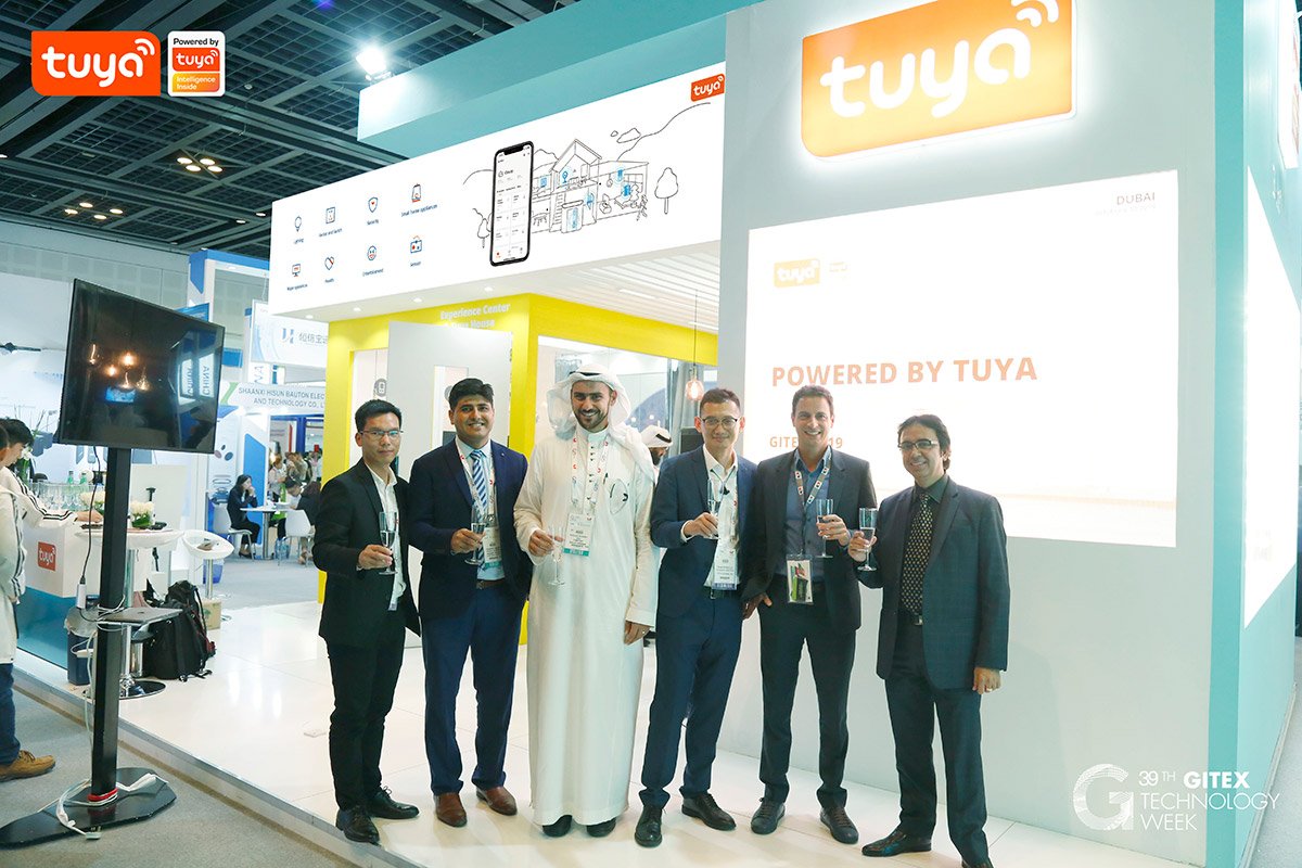 tuyasmart's tweet photo. Tuya Day scenes at @GITEXTechWeek! Thank you for talks by:
- Johnny Lu, Regional GM @tuyasmart 
- Vasant Menghani, CEO of @touchmateME
- Pradeep Baddi, Product Manager of Danube Group
- Stephane Marciano, VP of @Logicom
- Khaled Alsawy, CEO of @TabTop_Tablets
#TuyaSmart #tuya https://t.co/r0qLtDTr8g