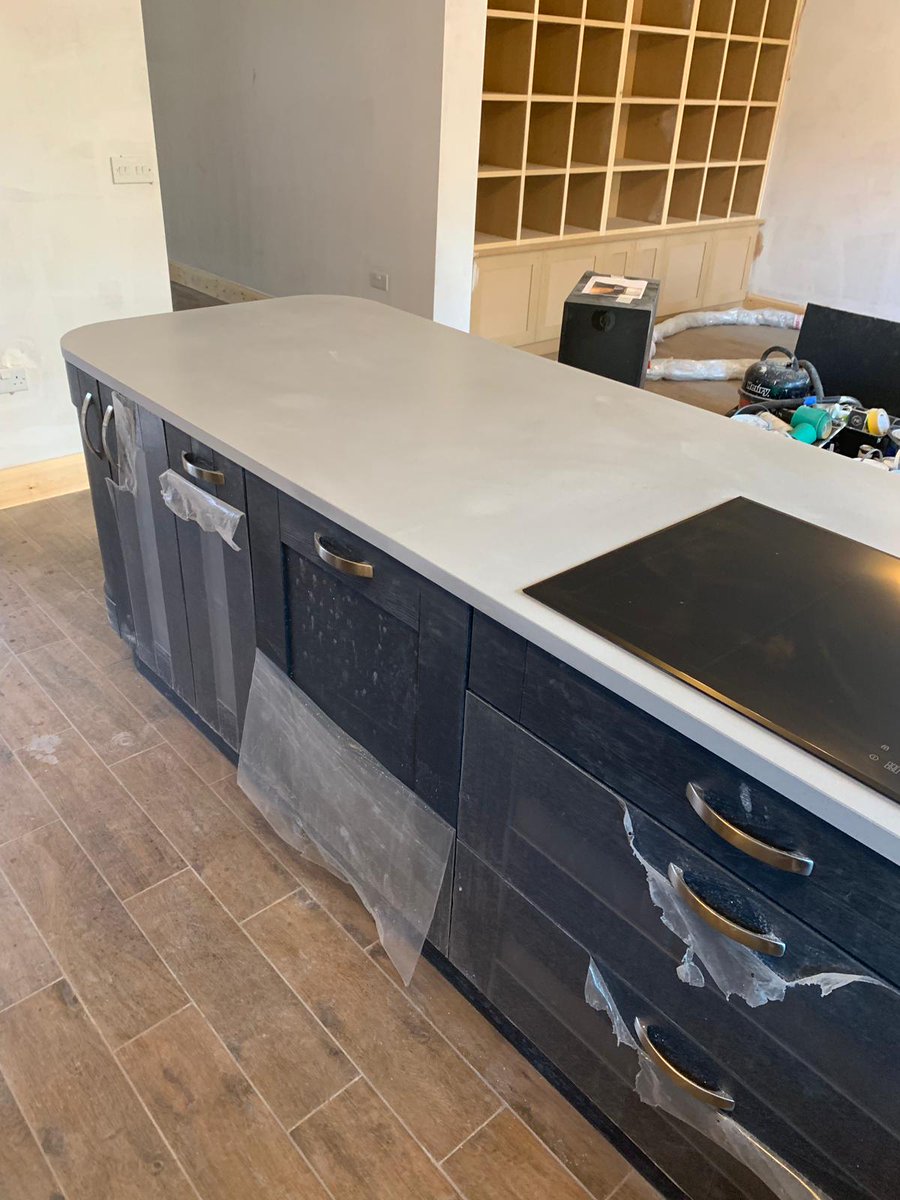 Olly London Kitchen Worktop Fitter tweet media