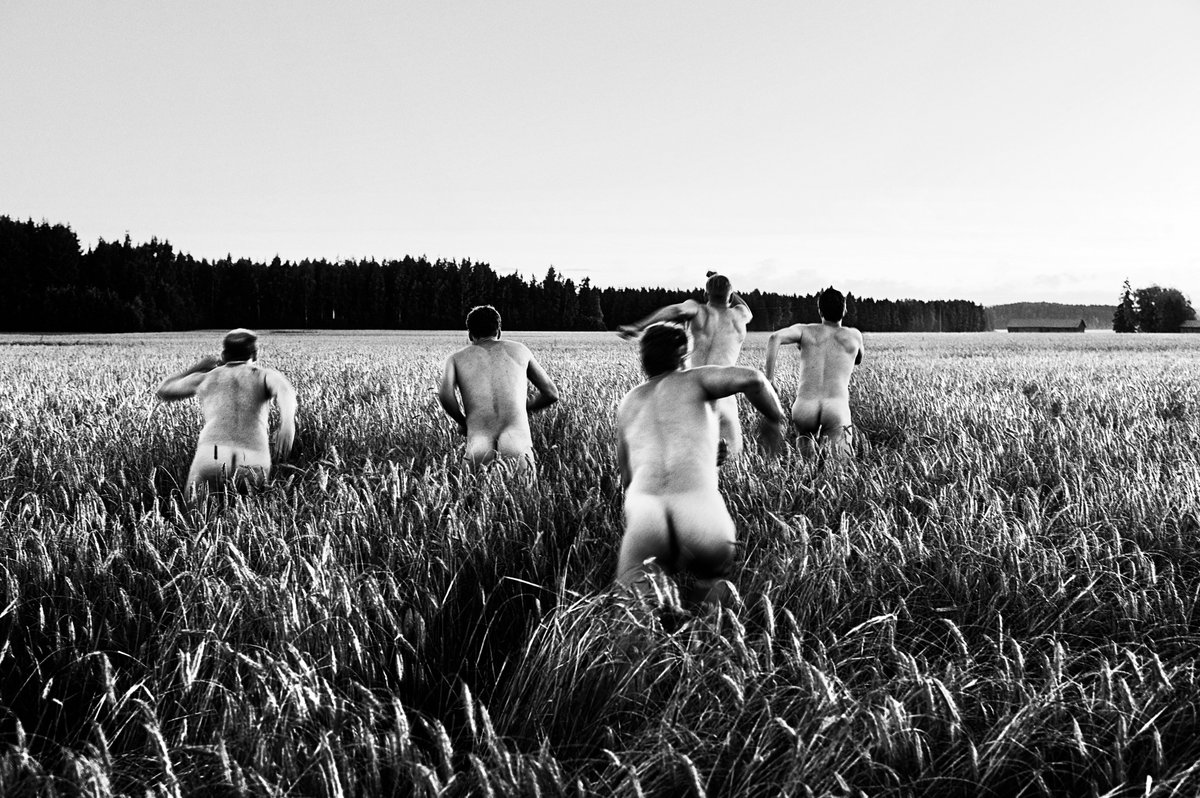 Kyrodistillery's tweet image. Enjoy your show today at @NBForumHQ, the one and only #georgeclooney (mr @Casamigos). Sincerely, the five naked Finnish guys from the rye field. #NBForum2019