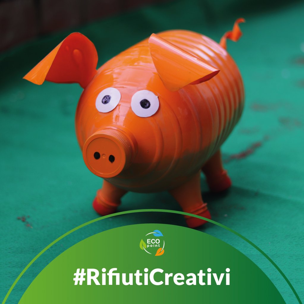 EcoPointSol's tweet photo. #RifiutiCreativi: Lo sapevi?

🐷🐻 Costruire animali con bottiglie di plastica e poi....
Basta un piccolo foro in alto per far entrare le monete, un foro con tappo per farle uscire all'occorrenza e avremmo un super salvadanaio! Adatto anche ai risparmi dei più piccini. 💸 https://t.co/2XHWiope8Q