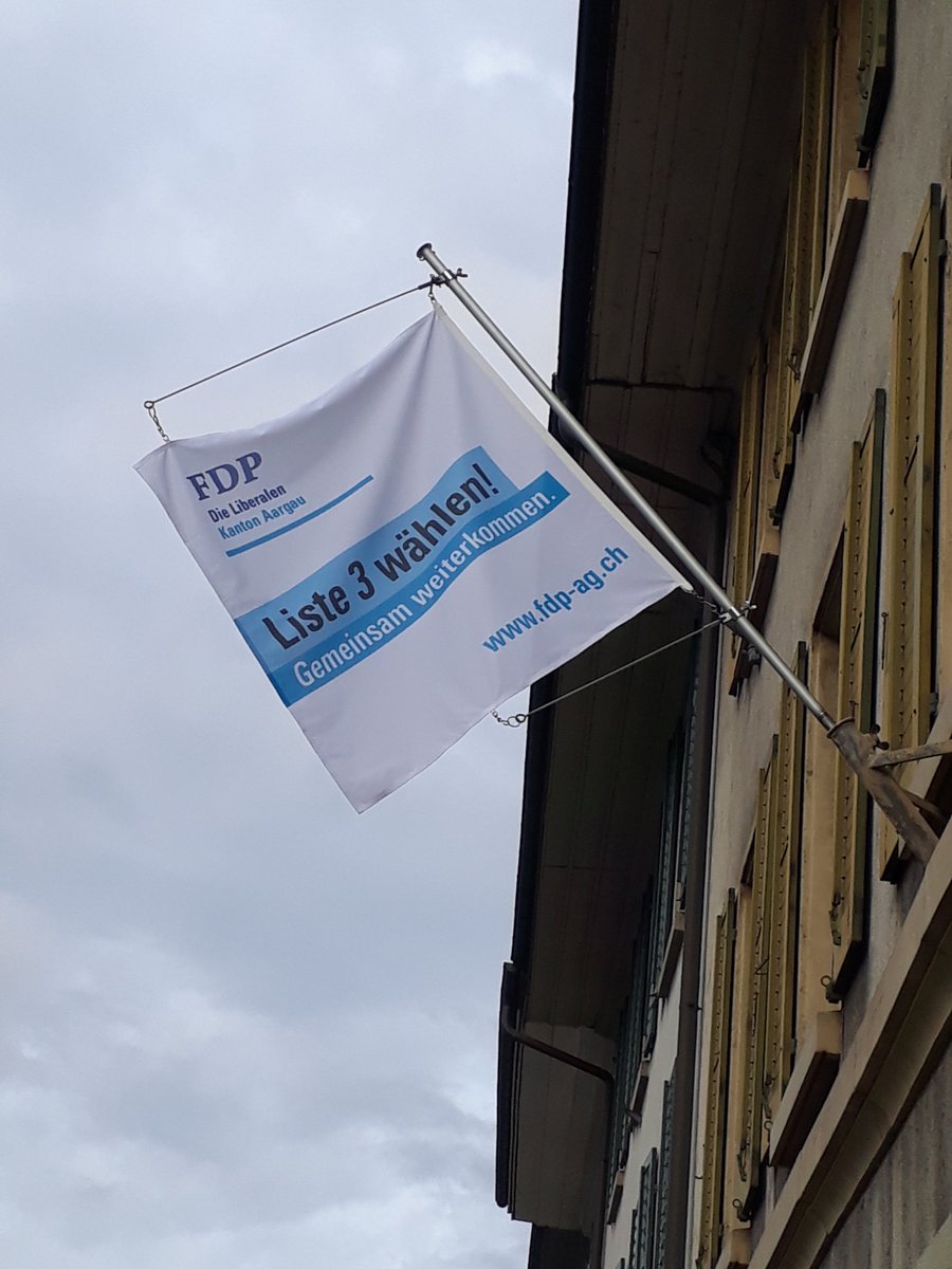 fdp_ag's tweet photo. Noch 10 Tage bis zum Wahlsonntag: jetzt Flagge zeigen und @fdp_ag #Liste3waehlen! 

#konsequentpositiv #gemeinsamweiterkommen #fürdenAargau #NR19 https://t.co/aNoB7z8z1k