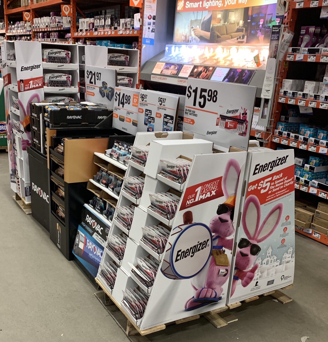 Power packdown drives Entrepreneurial Spirit from Team 4118!! Great job with the Cleaning Train &amp; Battery Train!