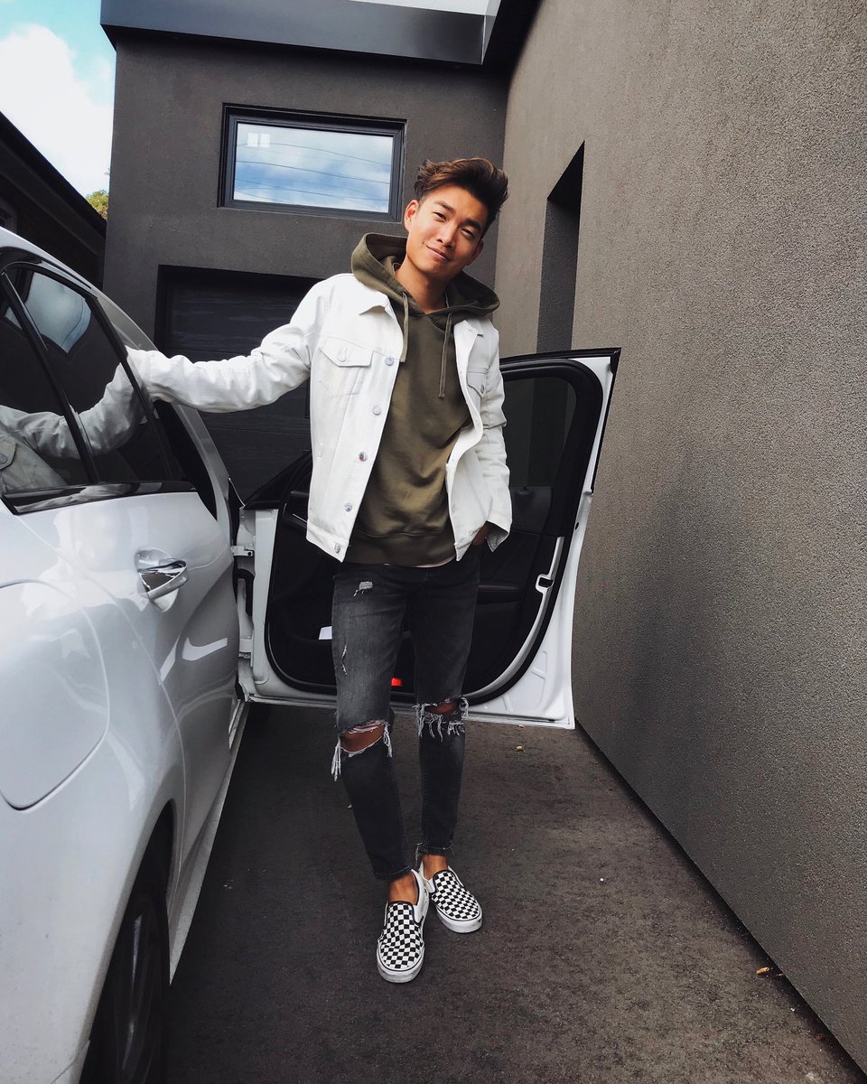 alexanderkenton's tweet image. Feeling fresh in @TriarchyDenim! #triarchy #triarchydenim