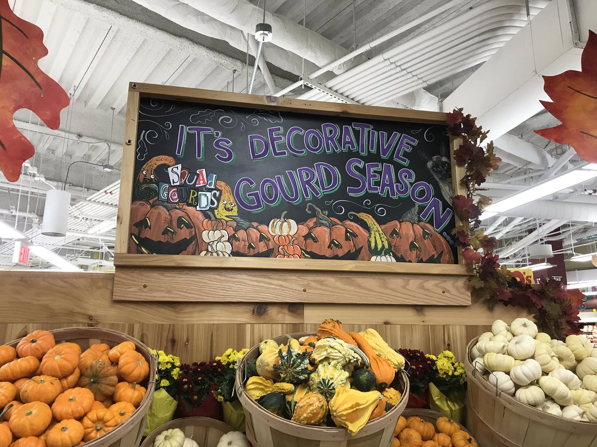 redqueen1013's tweet photo. Fun at work today! @MyFavMurder #mfm #SSDGM #squadgourds #myfavoritemurder #murrderrrr   #traderinos #mfm #squadgourds #ssdgm #myfavoritemurder #decorativegourdseason #mfmfancult #elviswantacookie #mfmart #murderino https://t.co/1JcyVNnOnG