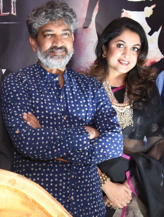 Ramya Krishnan Official FC on Twitter: "Happy Birthday To The Pride Of  Indian Cinema @ssrajamouli Sir #HBDSSRajamouli https://t.co/xk7Tr4Q3S2" /  Twitter