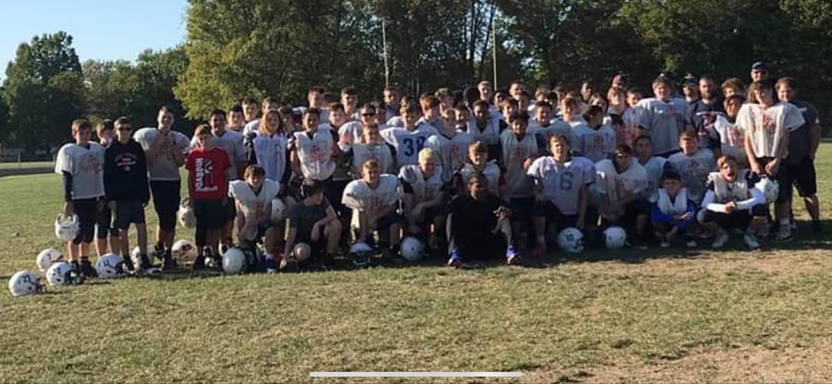 WeissyDOT's tweet photo. HUGE thank you to Browns legend @JoshCribbs16 for coming to practice today to speak to our 7th/8th grade Titans! @AthleticsBMHS @Titans_Jhunek
#family
#wefiredup https://t.co/Cy0vinsNUm