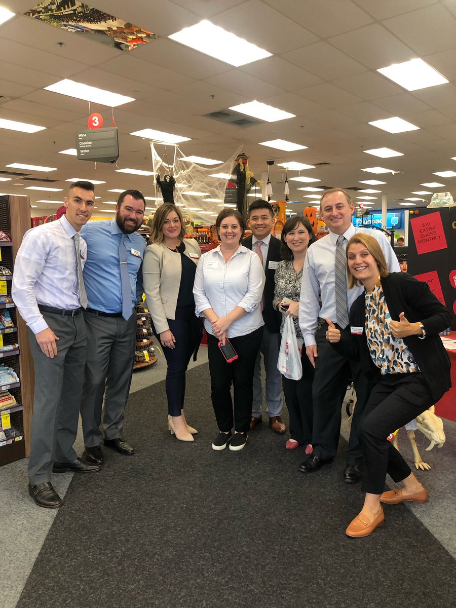 DreaSchroeder5's tweet photo. R87 w/R52 Transforming our Industry #LeadershipMatters #collaboration #partnerships #talentdevelopment #R87TOGETHERweWIN #R87ONE #winwinwin #Div7isONE @aSchroederCVS @MollieDurhamRPh @GeorgePharmD @TamKhacNguyen @strykerawtry @SheaManigo @Skimdit https://t.co/vqil8JEs8Y