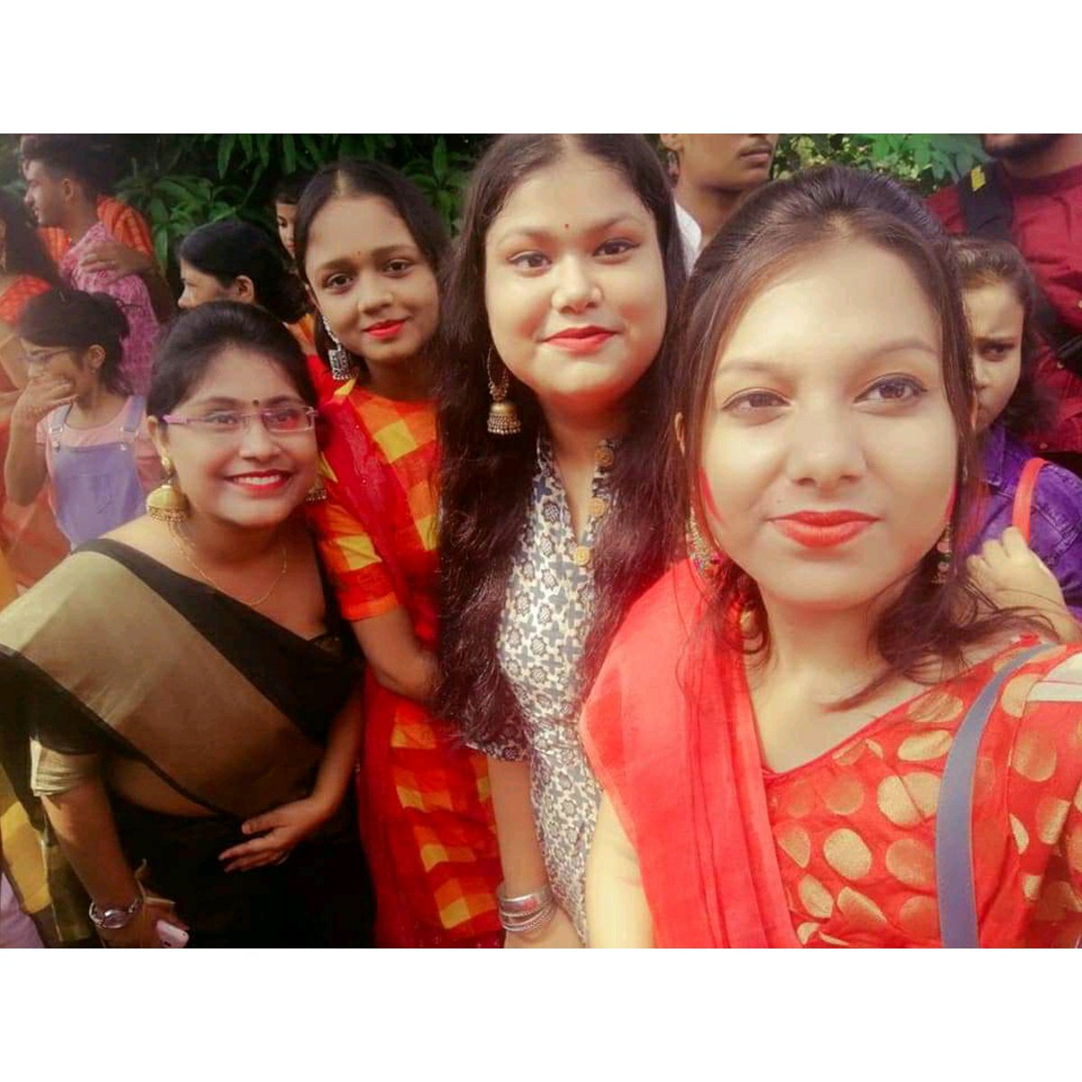 Tania59789783's tweet photo. শুভ বিজয়া দশমী ❤️ https://t.co/Wu0Rbnrsxr