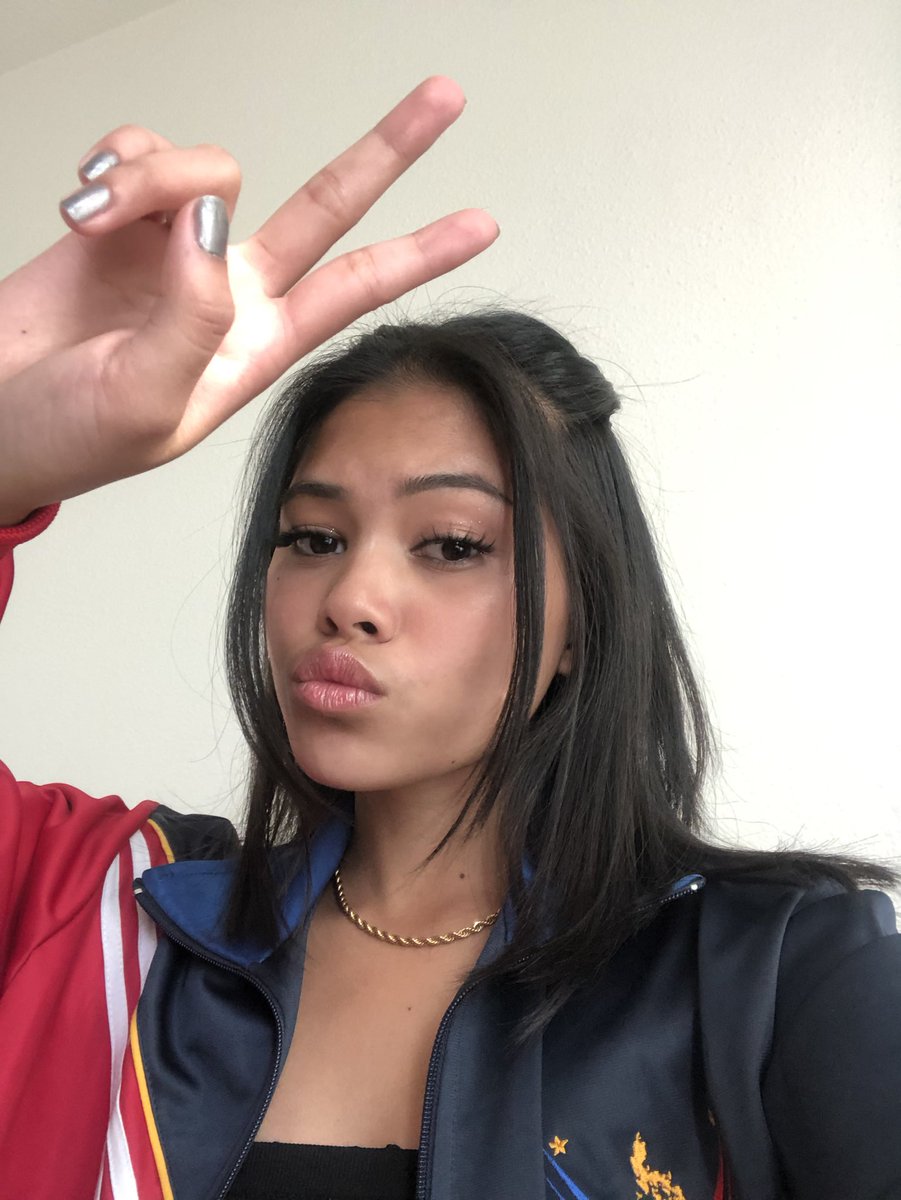 ate chesca tweet media