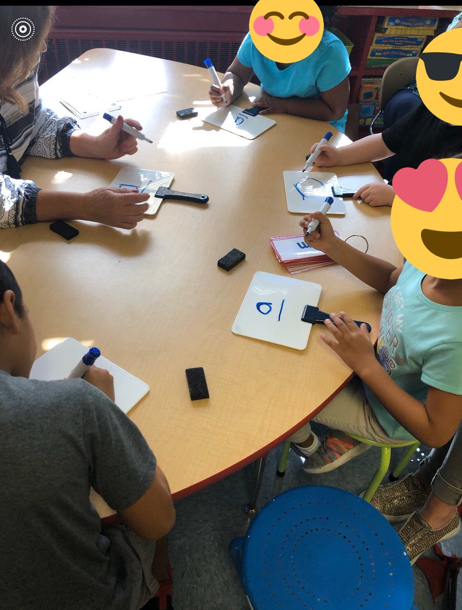 sabrinabwilks's tweet photo. I spy LOTS of Phonics First tools that will support struggling readers and writers! #bdposter #kcposter #abcchart #phonicsfirst #studentsneedscaffolds ๐๐ @JEFCOED @HueytownES @Concord_El @BrainspringOG https://t.co/u5Usj69XsE