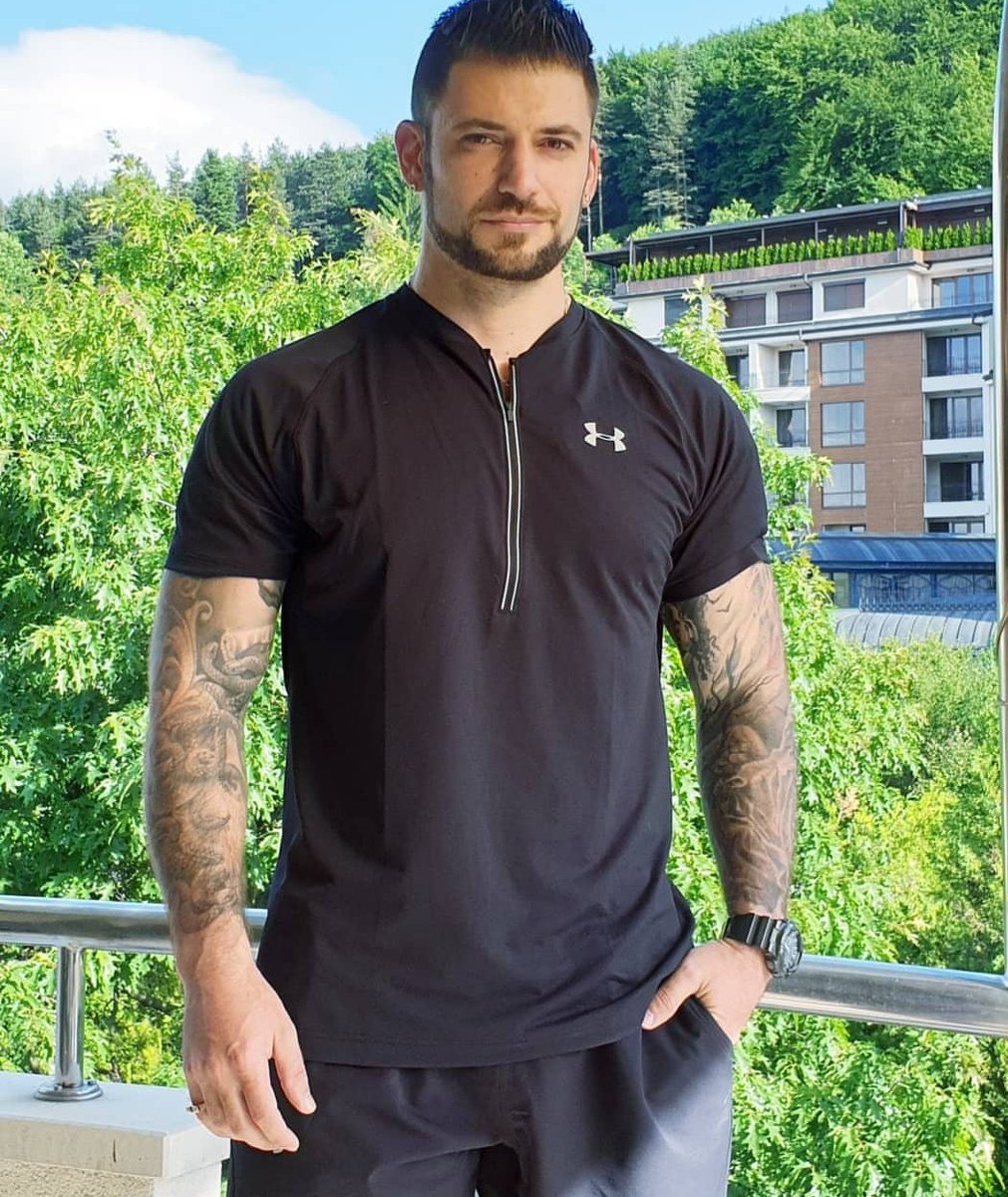 gus1288's tweet photo. Viktor krum como ha cambiado, esa varita de mago ...omg ! https://t.co/GC9cBcwhoO