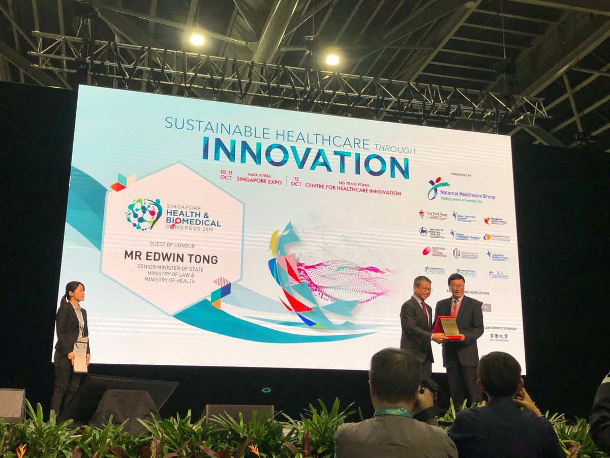 cherhengtan's tweet photo. GCEO Distinguished mentor award winner Prof Chong Siow Ann from IMH #shbc2019 https://t.co/RYwFFwFtrI