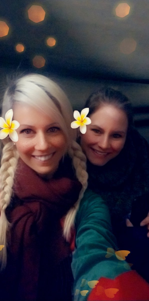 megan_goodvibes's tweet image. Awwwwww Yasssss!!! 👌♥️🎉🎬🥳 -Justin McLoughlin-Tia Lavallee- Those side braids tho...😅😂😅 love youuuu guys!!! #friends #setfamily #setfun #loveit #goodvibesonly #WednesdayMood #WednesdayVibes