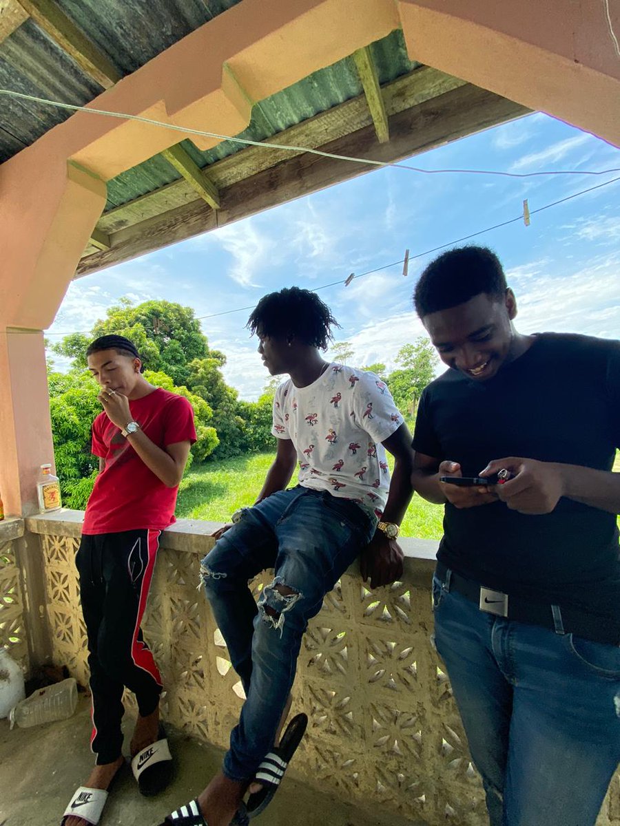 BelizeanBwoy2's tweet photo. Mi bredas 💯🤙🏽 #Griga https://t.co/qtr0yir5E3
