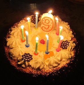 9 jaar Rotterdam een beetje leuker maken met de hockeysport.
Volgend jaar ons lustrumjaar!:-)
10-10-10 / 10-10-20 (Save the date!)