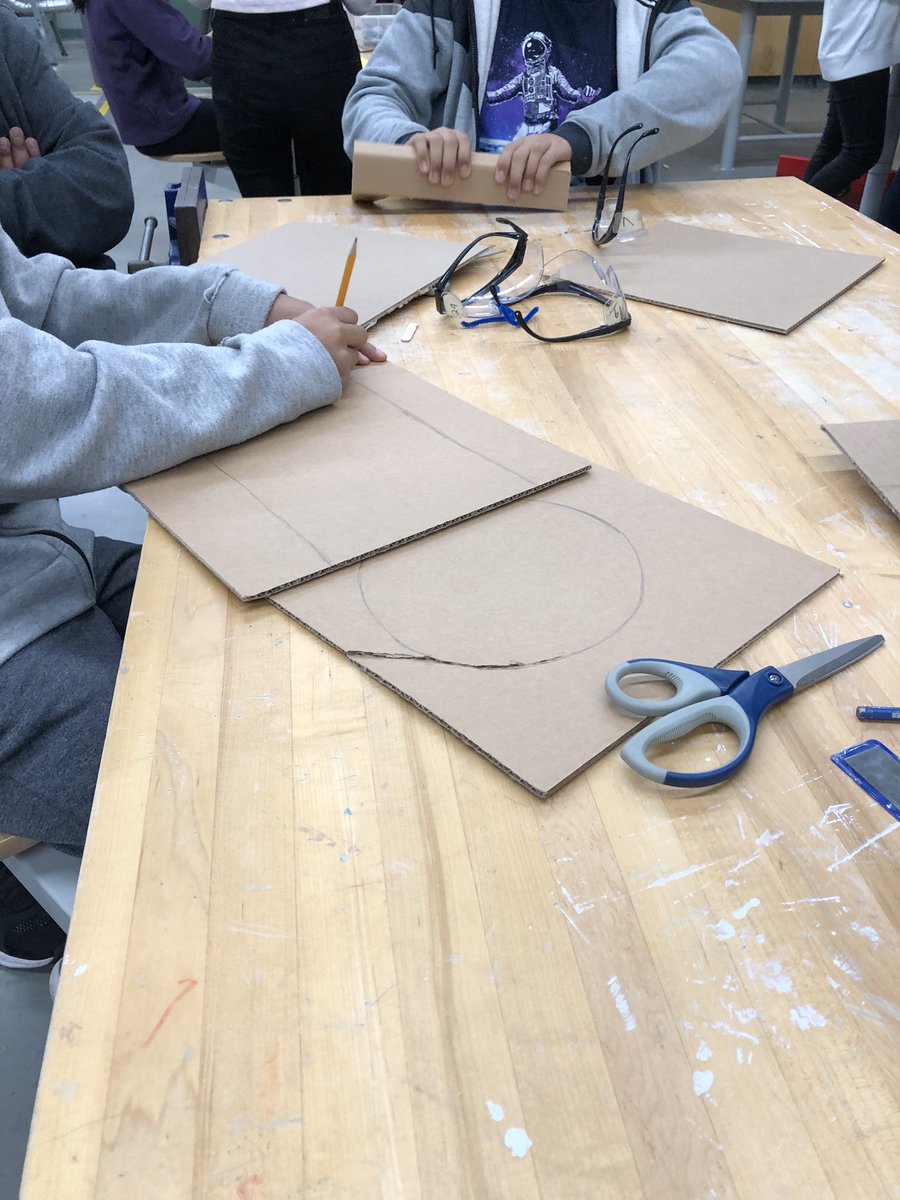 patriciampain's tweet photo. When prototyping comes to life! Awesome work @GraceWeick &amp; Anne Marie. Thank you Gary Pattern for supporting this project and pushing the learning! #adst #music #takingrisks #comfortablyuncomfortable

Inquiry Q: How can we manipulate materials to make sound? https://t.co/kpm7B0ua8m