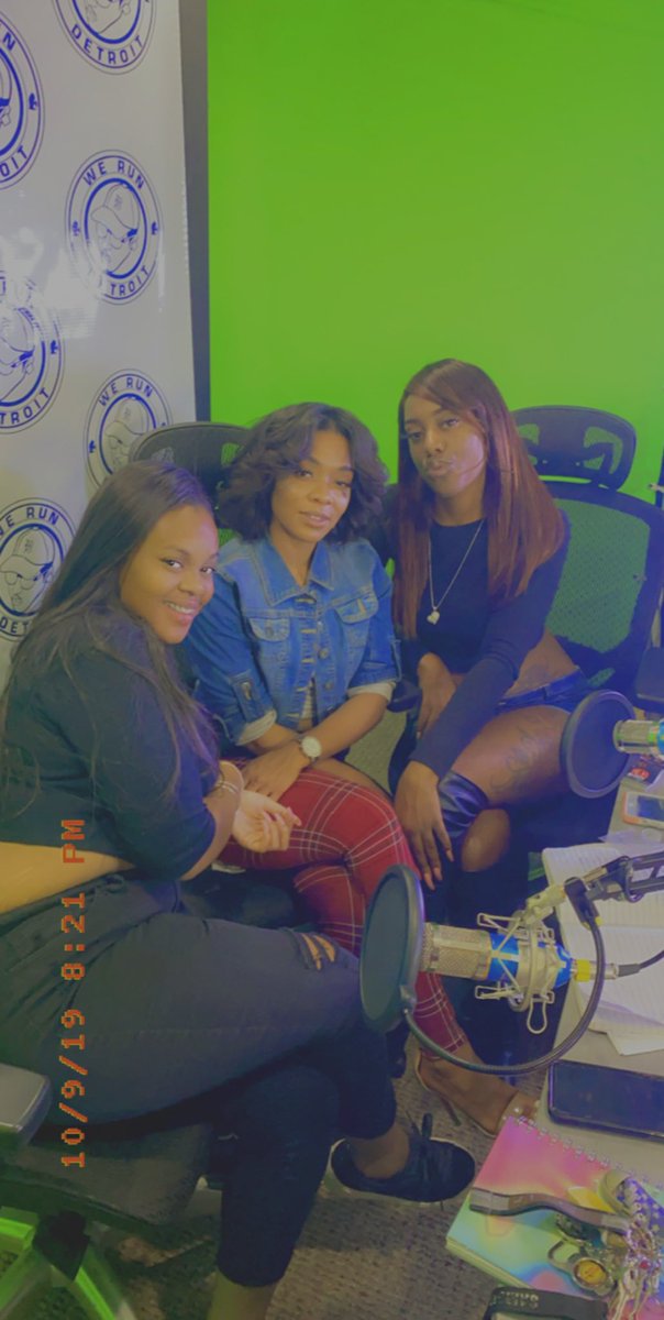sp_rms's tweet image. Bad Girl Radio 💋🎙
Wednesday 7-9p
FM 88.1 WHPR- Detroit
IG: @badgirl_radio
FB: Bad Girl Radio
•
Top: @graciousjean
Bottoms: Garage
•
#localmodel #aspiringactress #aspiringmodel #radiopersonality #hosts #wcw #wce #workingwomanwednesday #werundetroit #badgirlradio #wcw