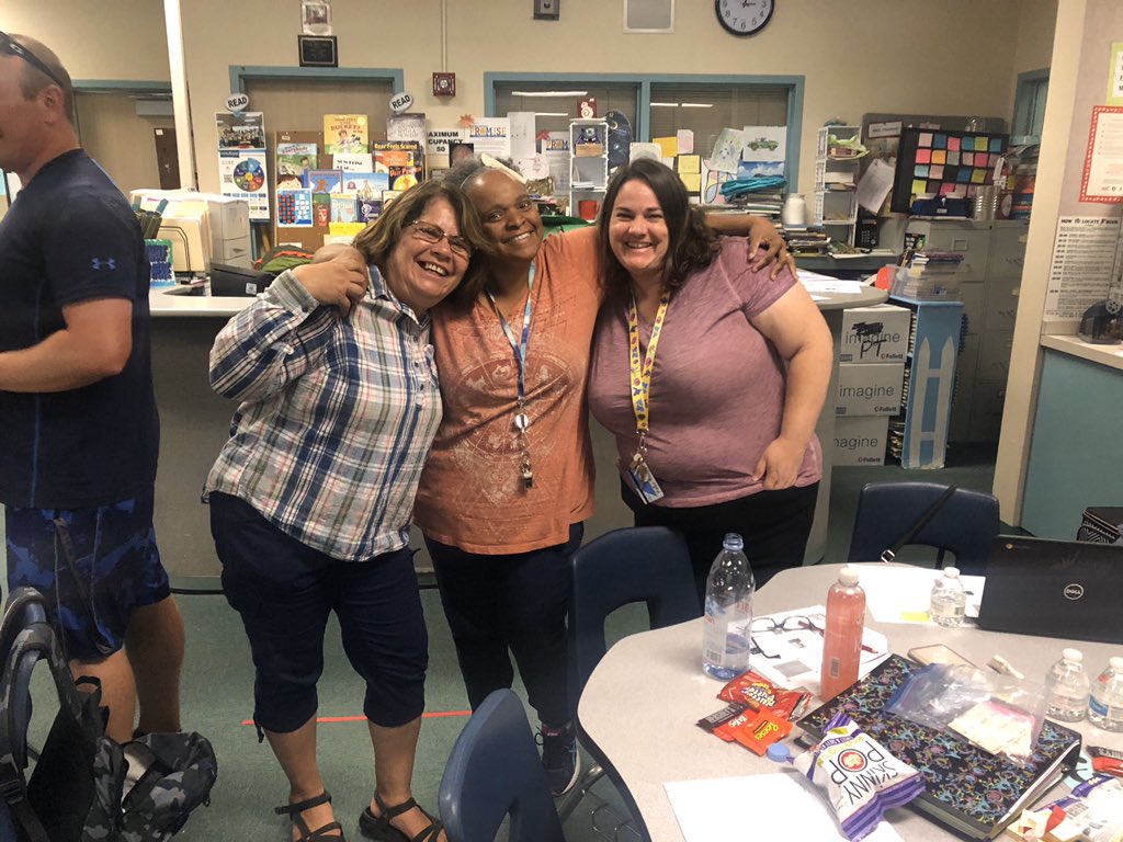 kristenbuczek's tweet photo. Palm Tree team talking rigor and reading! So lucky to spend the day with this motivated crew! @go_InnovateED #uptherigor #districtsonthemove @PalmdaleSchools https://t.co/R69LJBJfo0