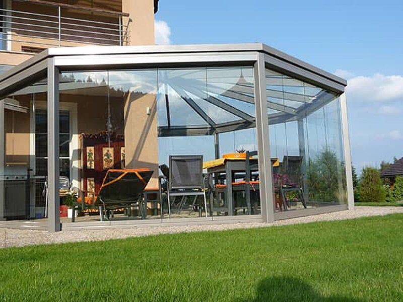 1965bouhou's tweet photo. Sunflex SF25 frameless door system aims to secure your backyard yet giving you the freedom of being outside.#sunflexsystemsf25 #frameless #freedom #outdoors #backyard #maximizedliving #contactus #followus #instadaily #repost https://t.co/bl4SgLPPeJ