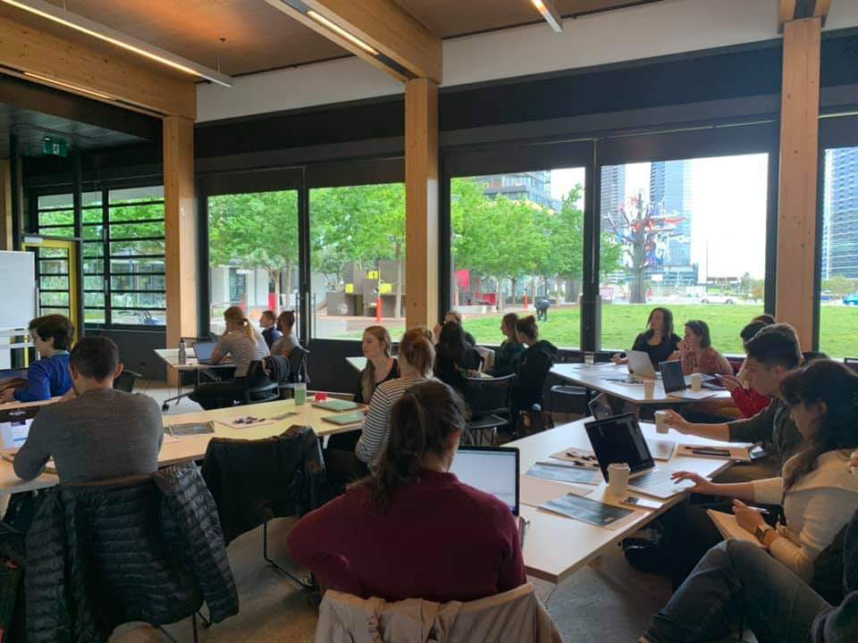 SOBRNetwork's tweet image. Visual workshop is a go! @AusNeuroSoc @squarecell @NickiCranna
Fantastic turnout from budding #scicomm brain scientists!