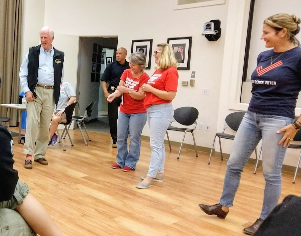 nichole_hsu's tweet image. No biggie, just our awesome @RepThompson making surprise pop-in to our first Martinez @MomsDemand meeting!  He showed off his #WearOrange socks that he’s wearing until @senatemajldr does his job and puts #UniversalBackgroundChecks to a vote!